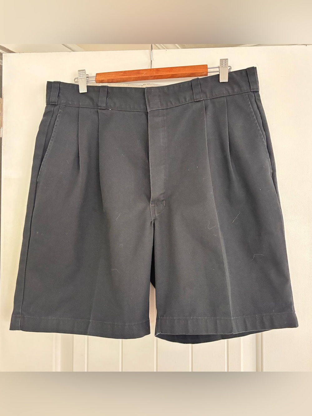 Dickies Men's Black Pleated Front Work Shorts Size 36